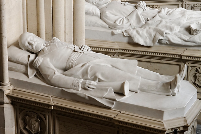 Chapelle royale de Dreux-038